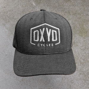 graphite gray herringbone hat with oxyd logo.